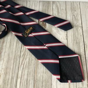 Salem tie